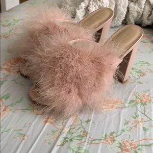 Light Pink fuzzy sandals, size 8.5